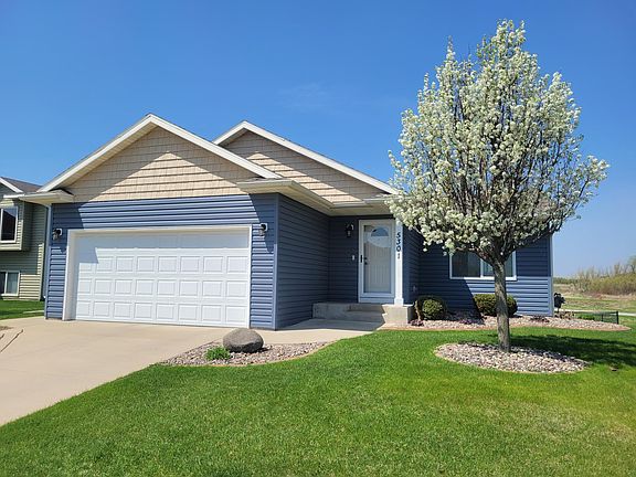 2nd image of 5301 Castleview Dr NW