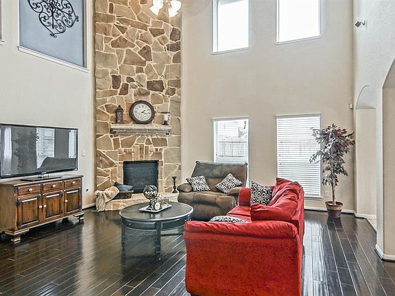 5th image of 5050 Gold Haven Dr