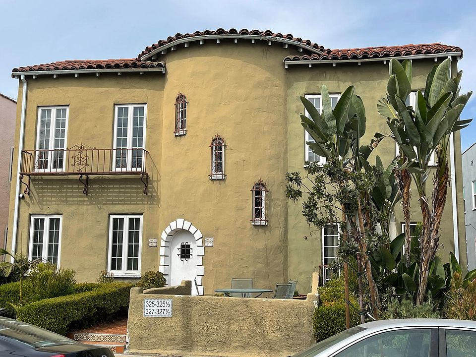 1st image of 325 N Gardner St #327