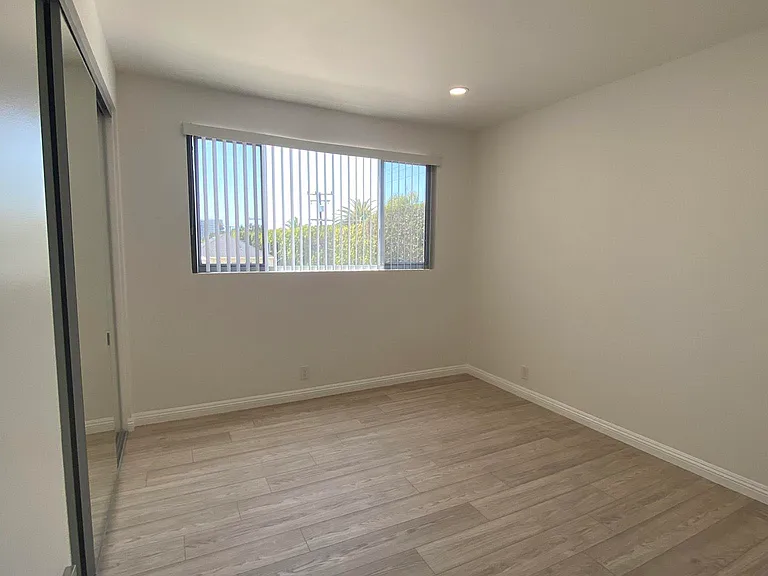 511 San Vicente Blvd #204 — Photo 15