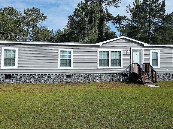 2nd image of 16150 SE 95th Trl