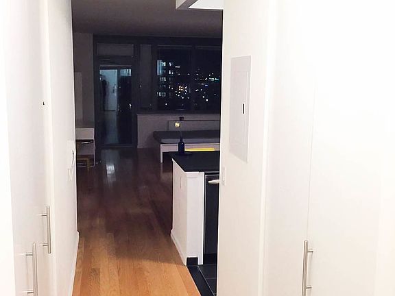 2nd image of 4610 Center Blvd APT 407