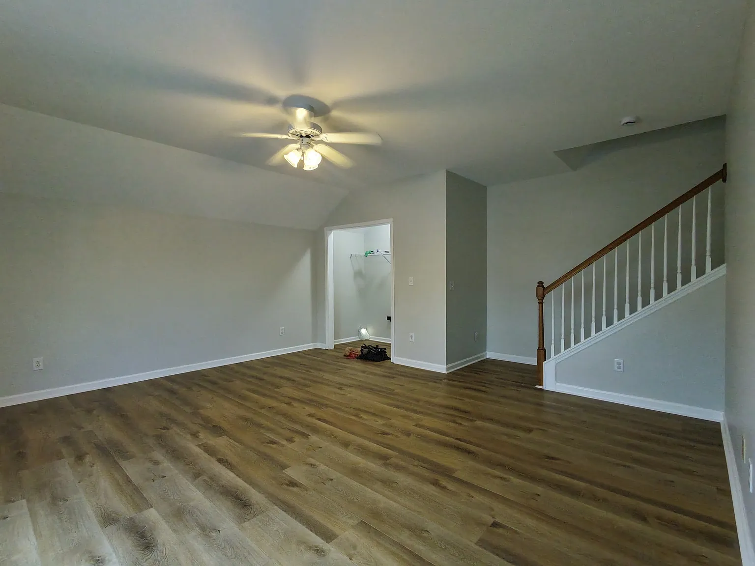 3 bed, 2.5 bath, 1975 sqft, $2,295 — Photo 4