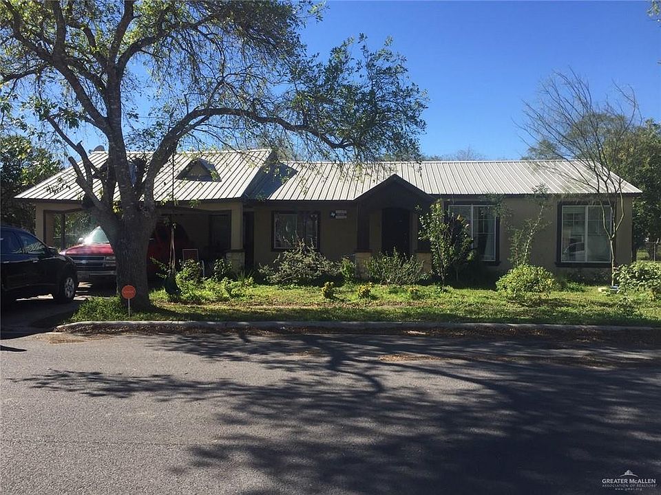 1st image of 108 Pecan St