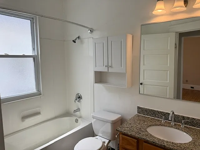 7016 Lansing Ave #UP — Photo 6