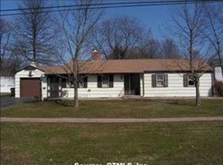 372 Folly Brook Blvd, Wethersfield, CT 06109