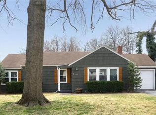 5307 W 51st St, Roeland Park, KS 66205