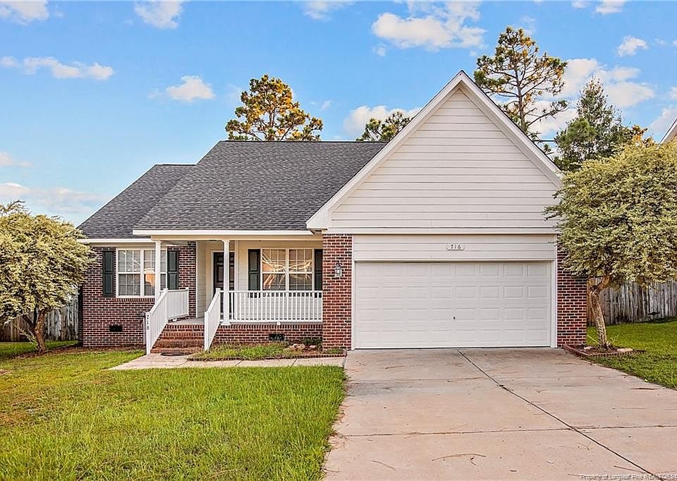 1st image of 716 Fairbluff Dr