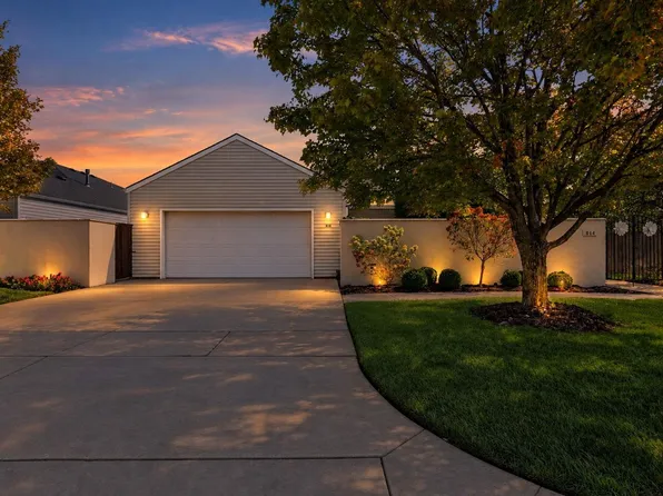 814 N Woodridge St, Wichita, KS 67206