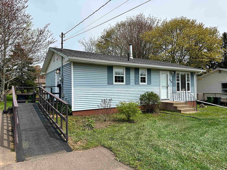 1st image of 150 Parkwood Cres