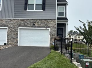 7569 Clayton Ave, Coopersburg, PA 18036