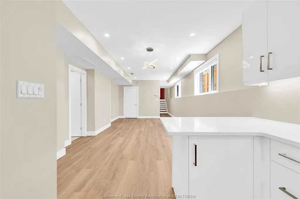 2 bed, $2,750 — Photo 3