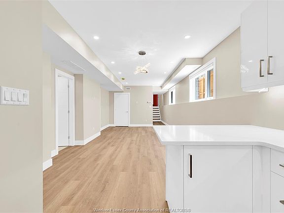 3rd image of 3371 Byng Rd #2