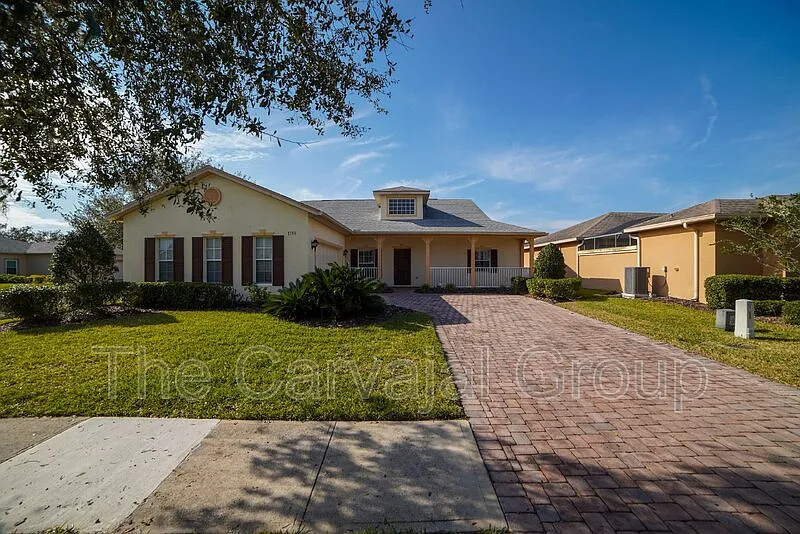 3 bed, 2.0 bath, 2141 sqft, $2,200 — Photo 3