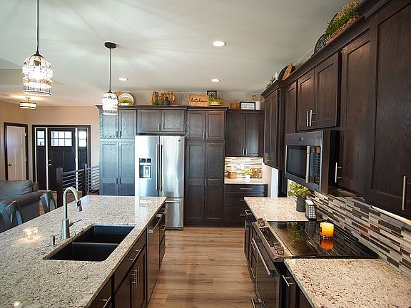 4th image of 3095 Ridgeview Dr