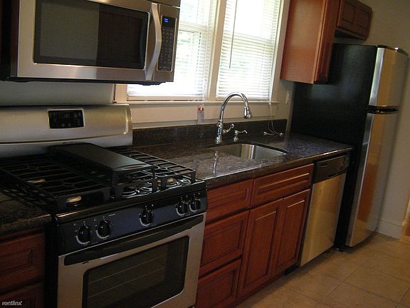 W. Franklin - Kitchen