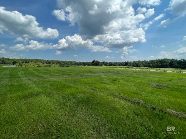 County Road 85 S, Robertsdale, AL 36567