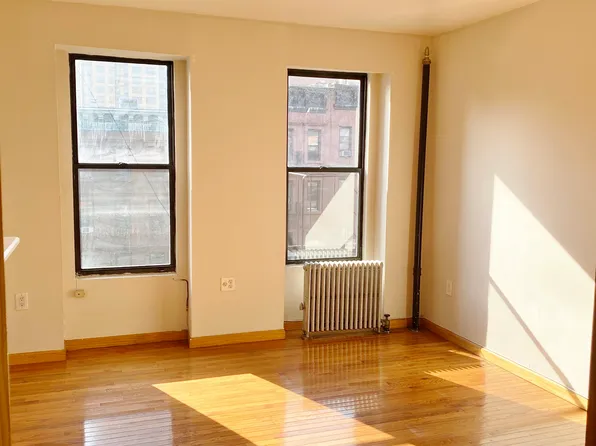 1584 York Avenue image 1 of 10