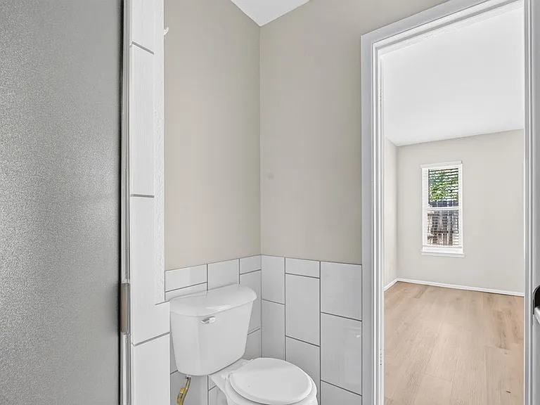 4319 Storey Ave #B — Photo 14