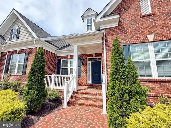 376 Buckeye Cir, La Plata, MD 20646