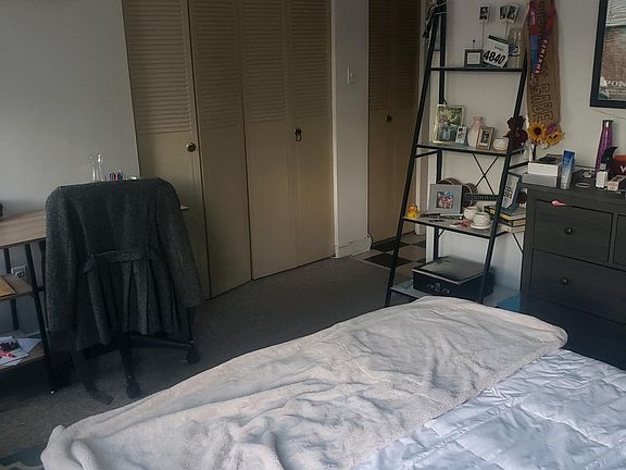 3rd image of 2623A Floyd Ave