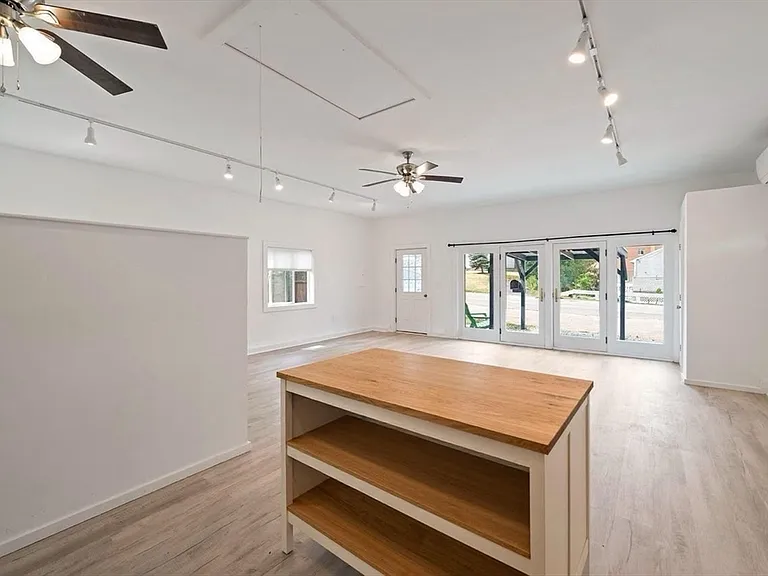 15 Rockland House Rd #A — Photo 4