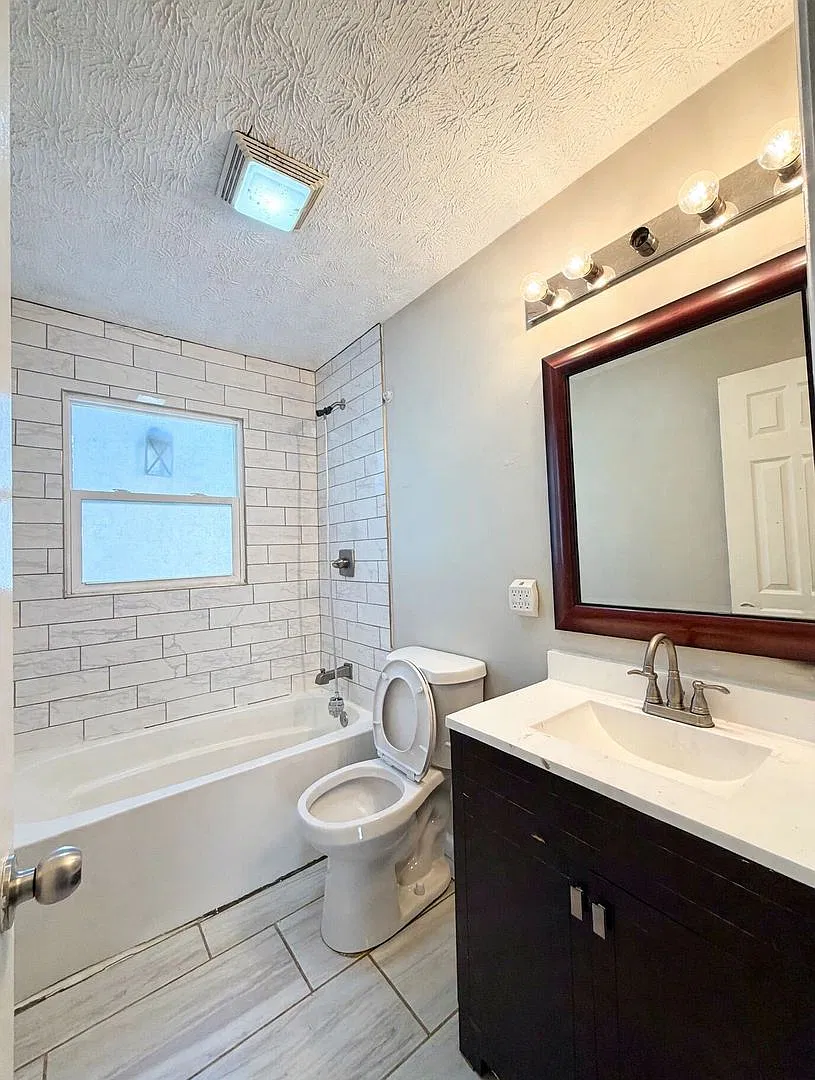 3 bed 1 bath home for rent! — Photo 3