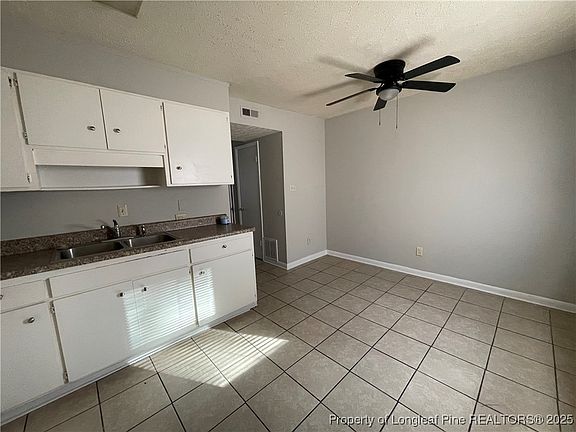 5th image of 4959B Galveston Dr