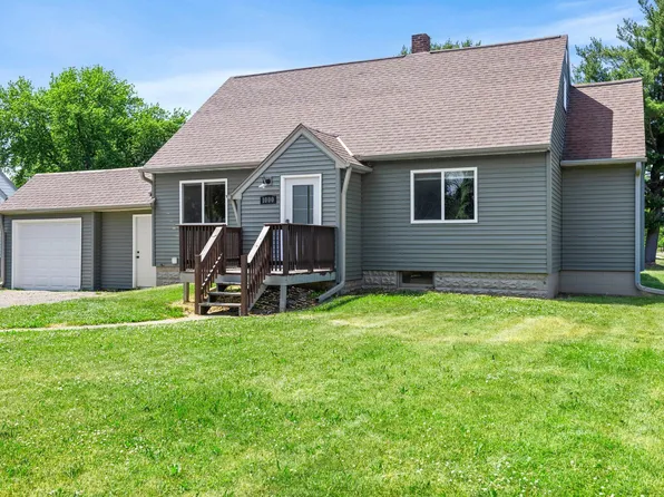 1000 W Lyon Ave, Lake City, MN 55041