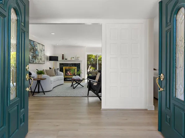 59 Shuey Dr, Moraga, CA 94556