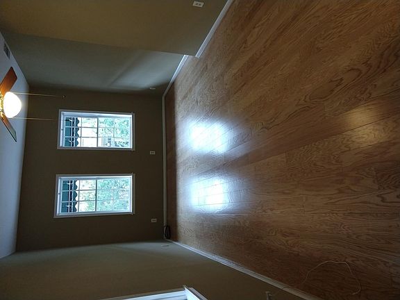 2nd image of 312 1/2 W Taylor St