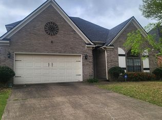 8023 Jills Creek Dr, Bartlett, TN 38133