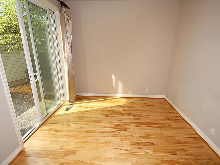 19208 NE 66th Way — Photo 10