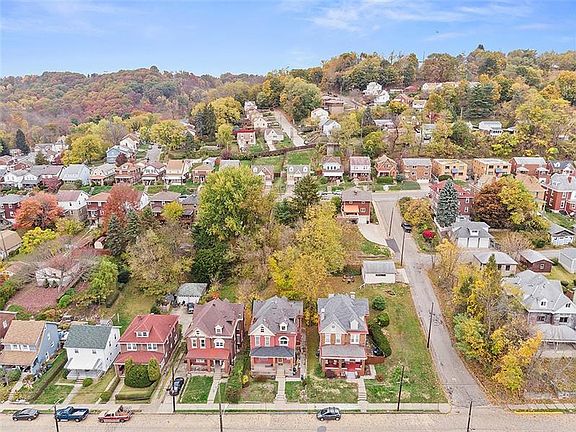 3rd image of 706 Orchard Ave