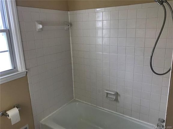 5th image of 1005 Boyd Rd