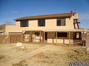 3rd image of 3640 N Burbank St