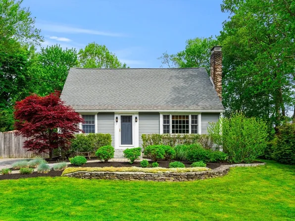 7 Maple Ter, Newbury, MA 01951