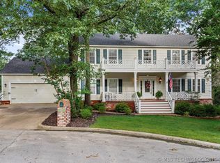 1110 N Renaissance Dr E, Sand Springs, OK 74063