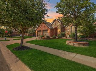 1101 Burnett Dr, Argyle, TX 76226