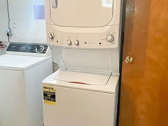 5th image of 3230 Nash Ave #2