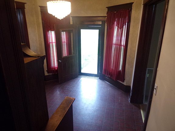 5th image of 405 N Duff St