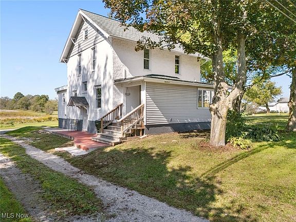 2nd image of 6509 Ravenna Ave