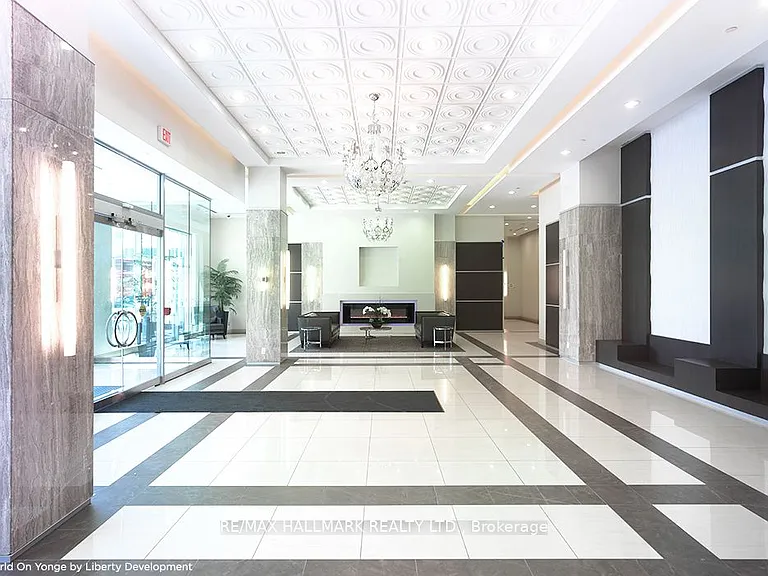 7171 Yonge St #Penthouse 301 — Photo 3