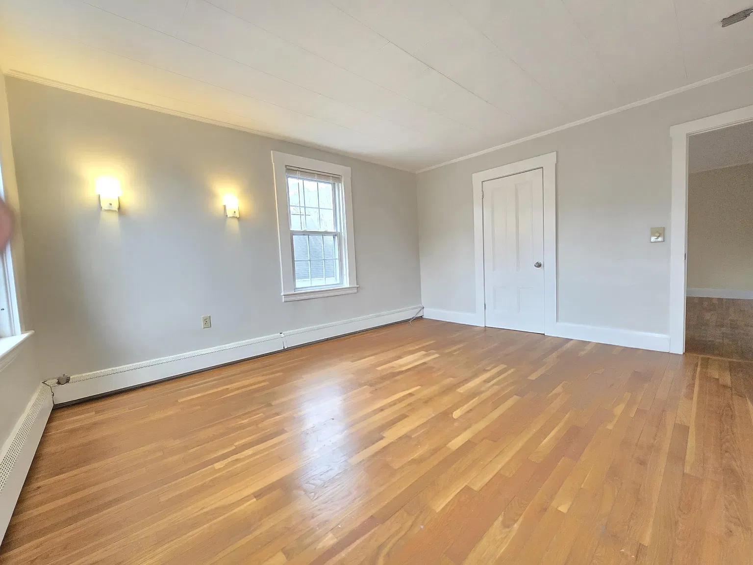 186 Beach Street - 3 — Photo 3