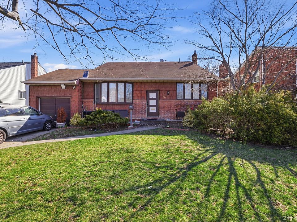 1st image of 921 Edwards Boulevard