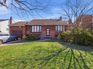 921 Edwards Boulevard, Valley Stream, NY 11580