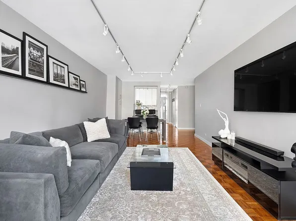 201 E 37th St APT 11G, New York, NY 10016