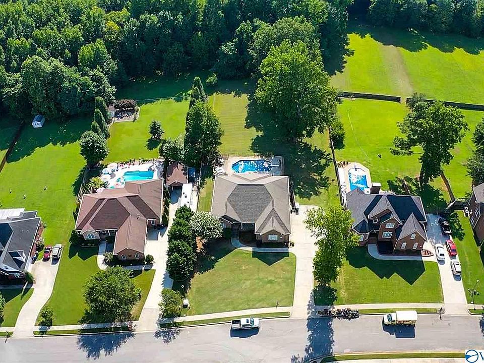 1st image of 241 Dove Hollow Dr