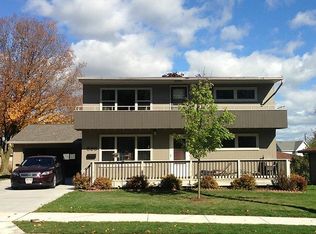 598 Leavens Ave, Sheboygan Falls, WI 53085