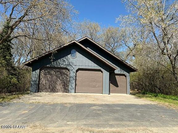 2nd image of 109 Sandwood Pl